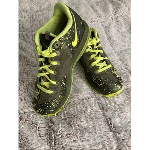 NIKE‎ LEBRON XI,11 LOW MEDIUM KHAKI,OLIVE,VOLT BASKETBALL,SHOES 5.5Y , 644534